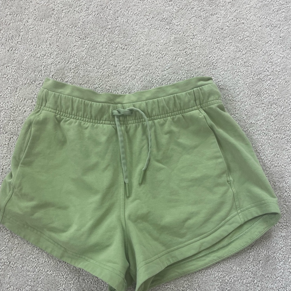 Lululemon inner glow Green Women's Shorts